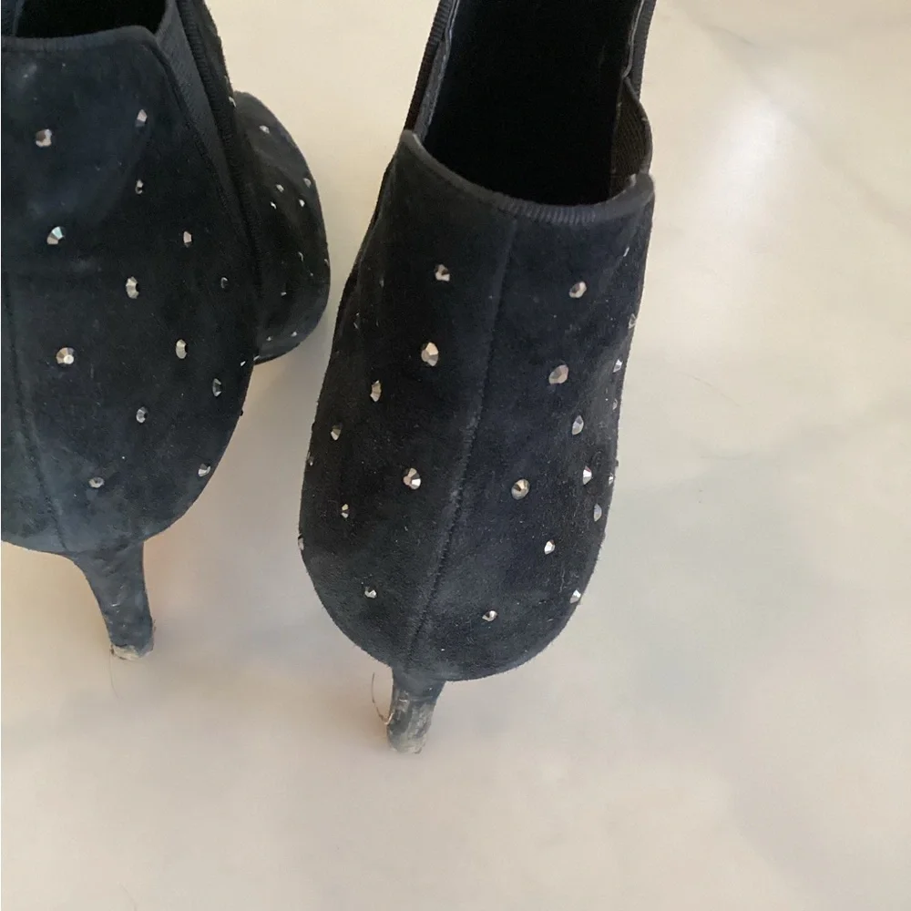 WHITE HOUSE BLACK MARKET LAILA RHINESTONE STUDDED ANKLE BOOTIES BOOTS WHBM 8